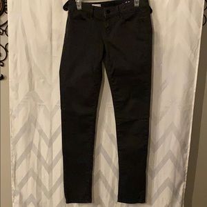 LAST CHANCE- Gap 1969 skinny jeans